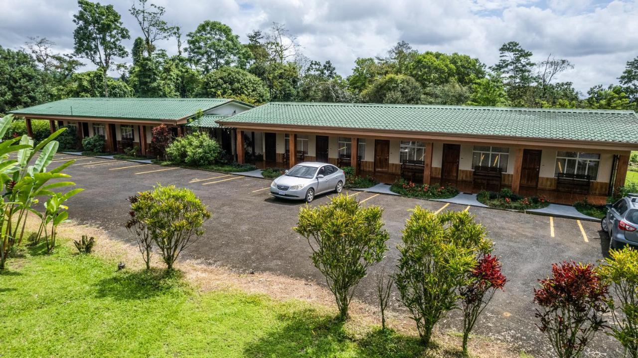 Hotel & Hot Springs Sueno Dorado La Fortuna ภายนอก รูปภาพ