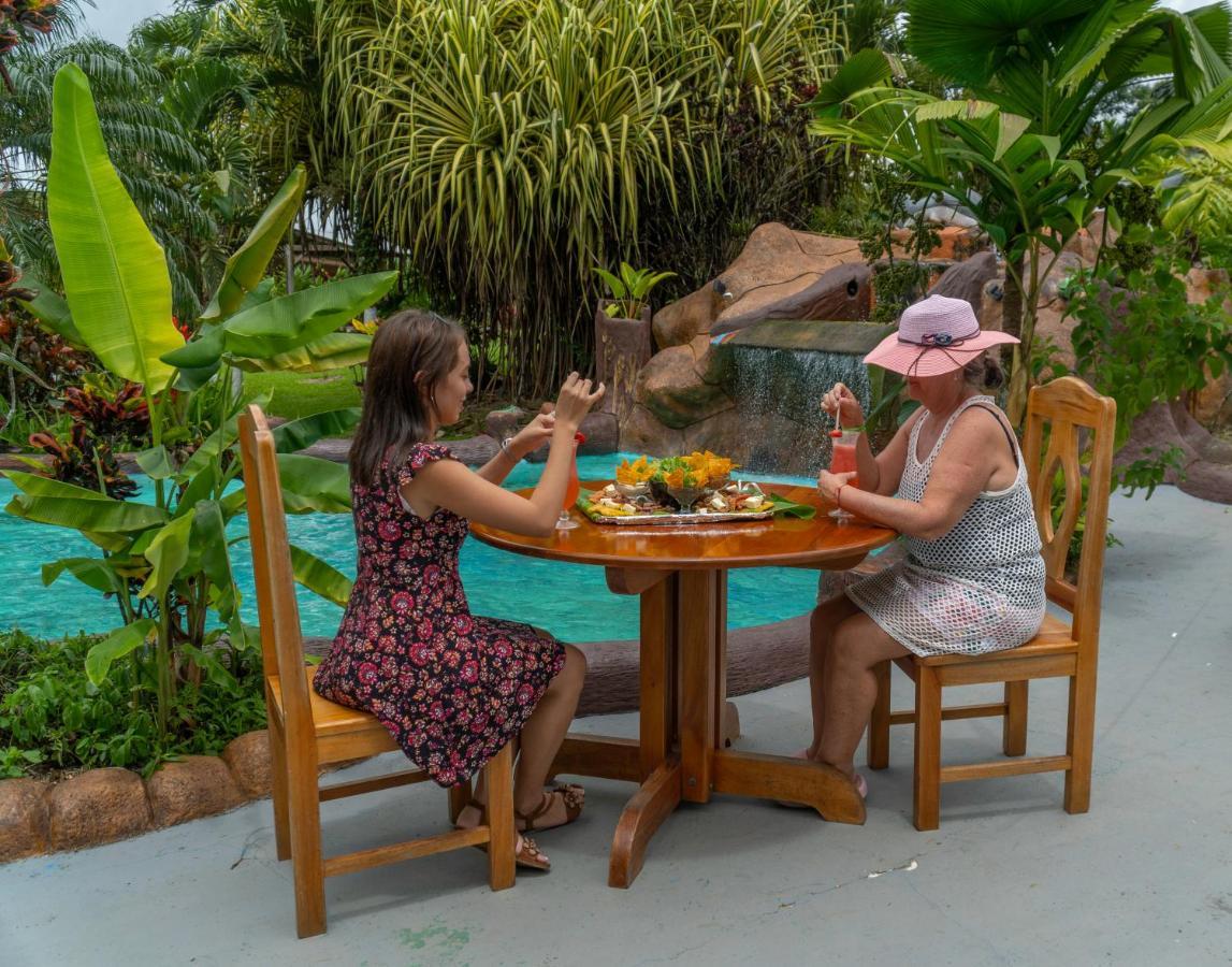 Hotel & Hot Springs Sueno Dorado La Fortuna ภายนอก รูปภาพ