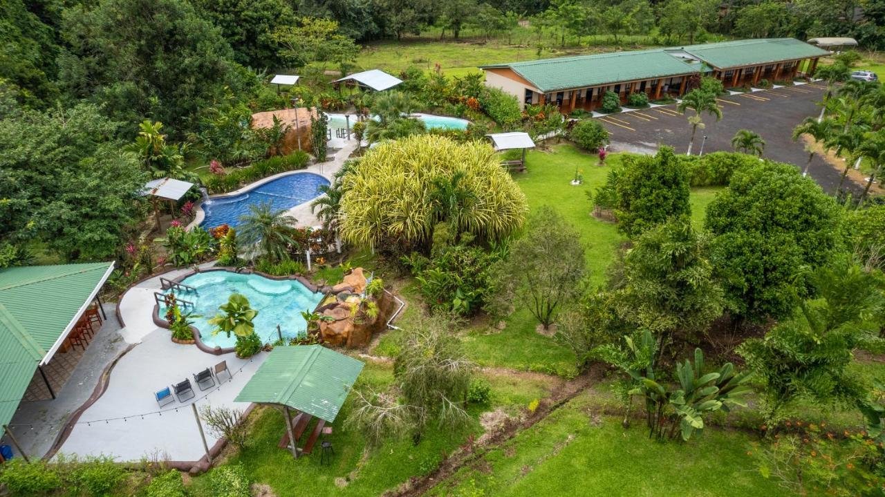 Hotel & Hot Springs Sueno Dorado La Fortuna ภายนอก รูปภาพ
