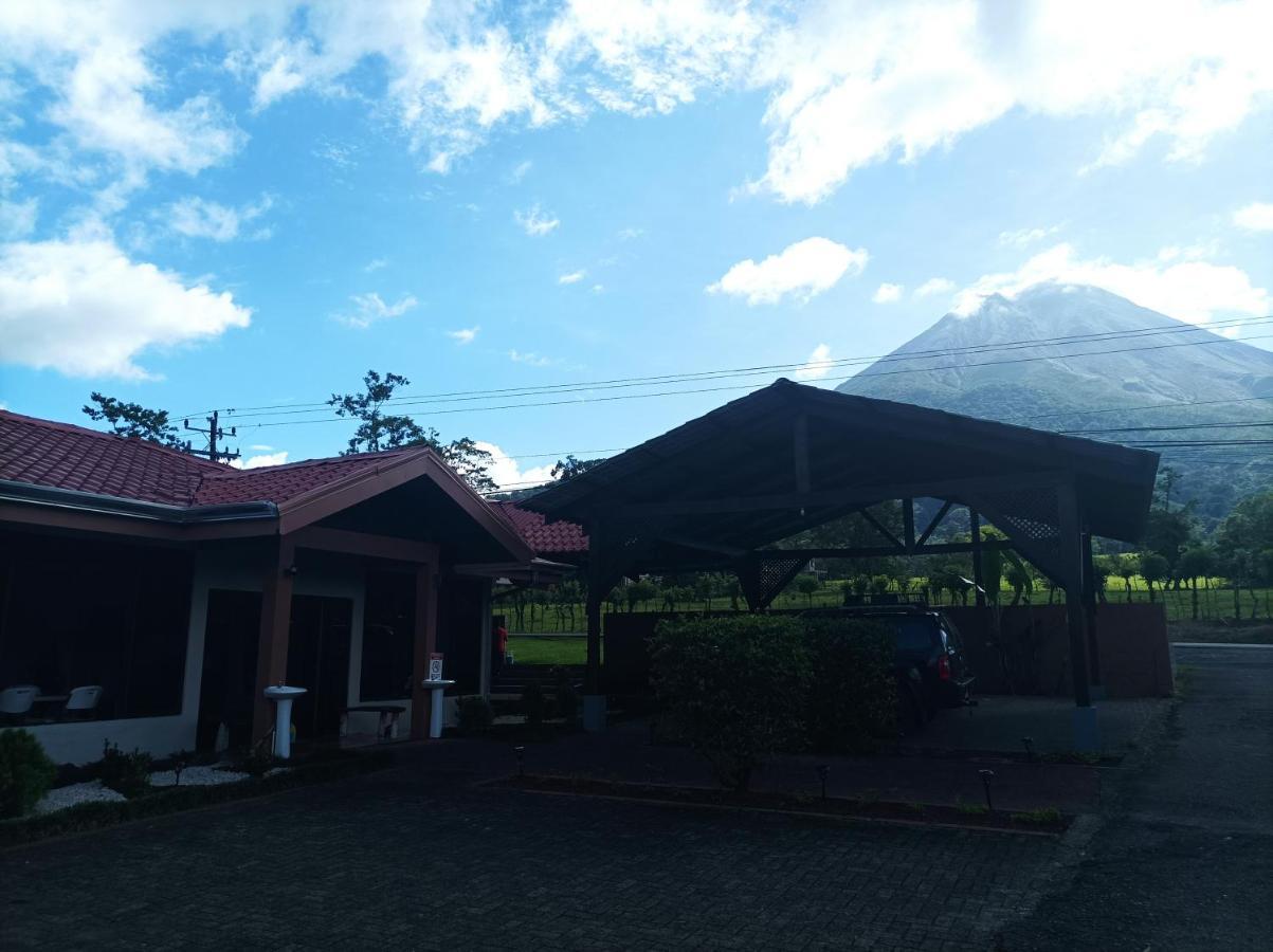 Hotel & Hot Springs Sueno Dorado La Fortuna ภายนอก รูปภาพ